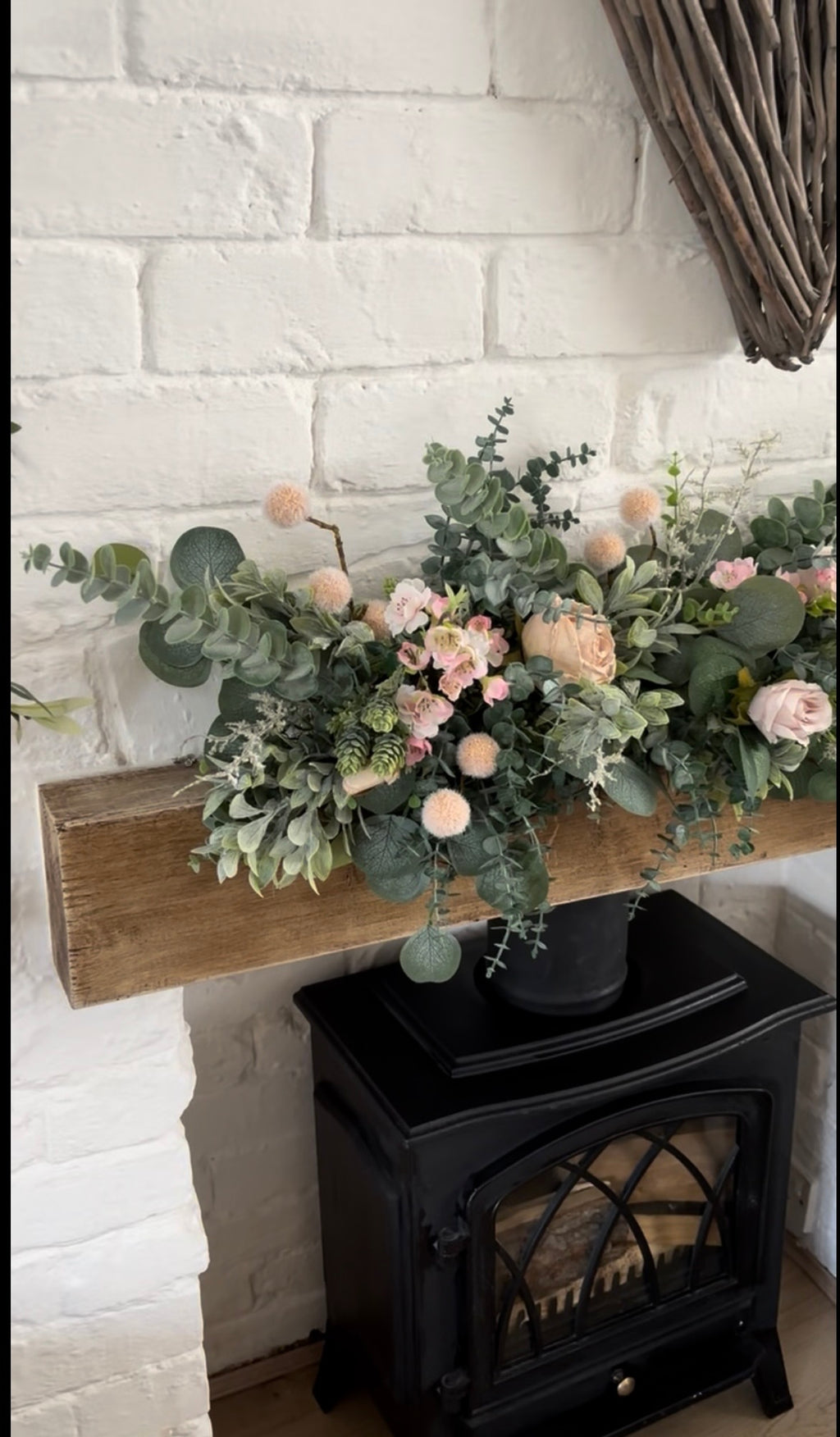 Luxury Eucalyptus garland (pink)